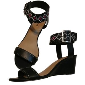 NWOT Torrid Black Wedge Stud Sandals